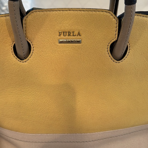 FURLA large tote, two gorgeous tone color, top handle or Crossbody 15x12x6” - Picture 4 of 13